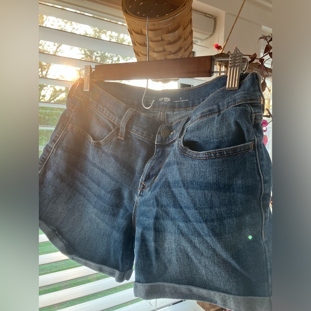 Old Navy dark blue shorts
